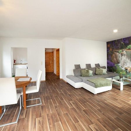 Haus Haas Zimmer&Fewo Apartment เลาดา-เคอนิกส์โฮเฟน ภายนอก รูปภาพ