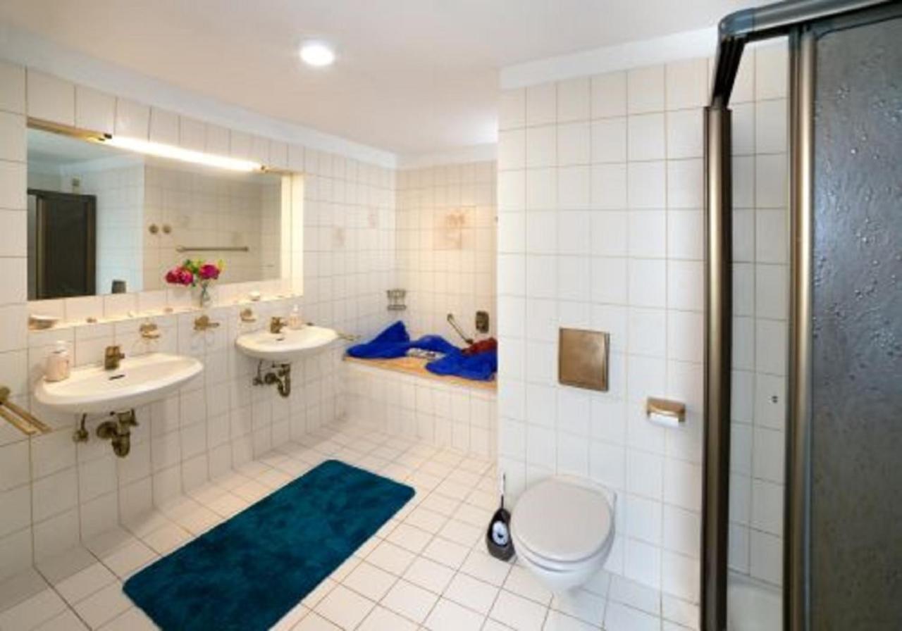 Haus Haas Zimmer&Fewo Apartment เลาดา-เคอนิกส์โฮเฟน ภายนอก รูปภาพ