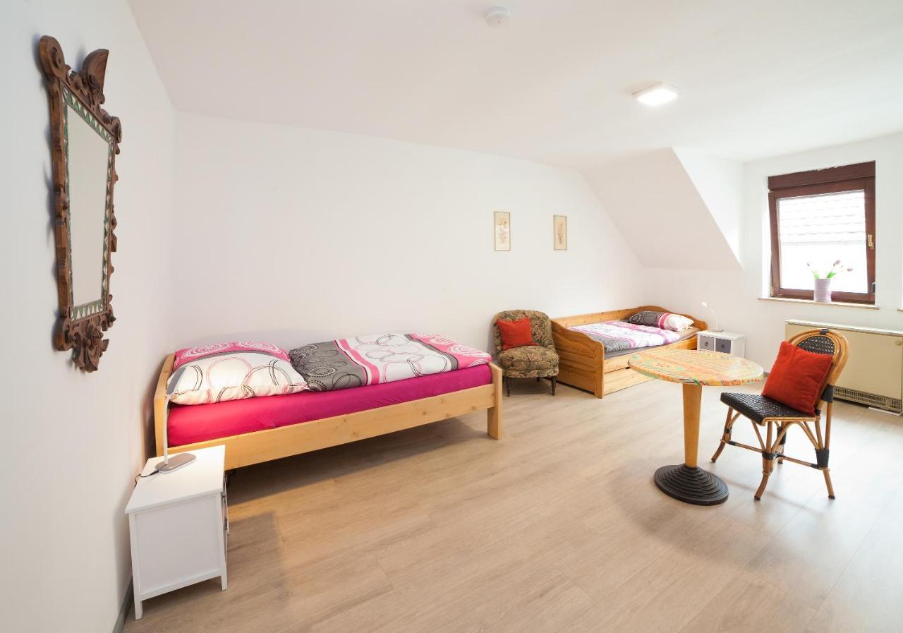 Haus Haas Zimmer&Fewo Apartment เลาดา-เคอนิกส์โฮเฟน ภายนอก รูปภาพ